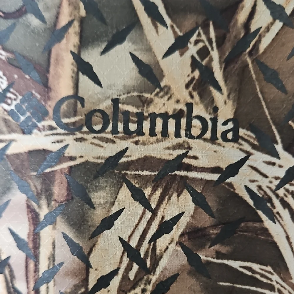 Columbia Men's PHG Omni Heat Tech Waterproof  Camouflage Jacket Size Medium